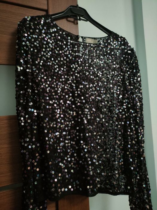 Блуза святкова з паєтками