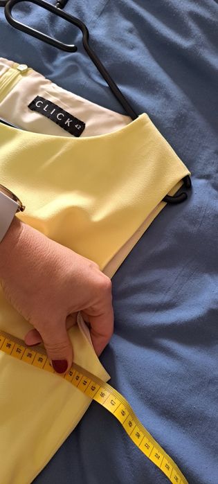 Plisowana sukienka M