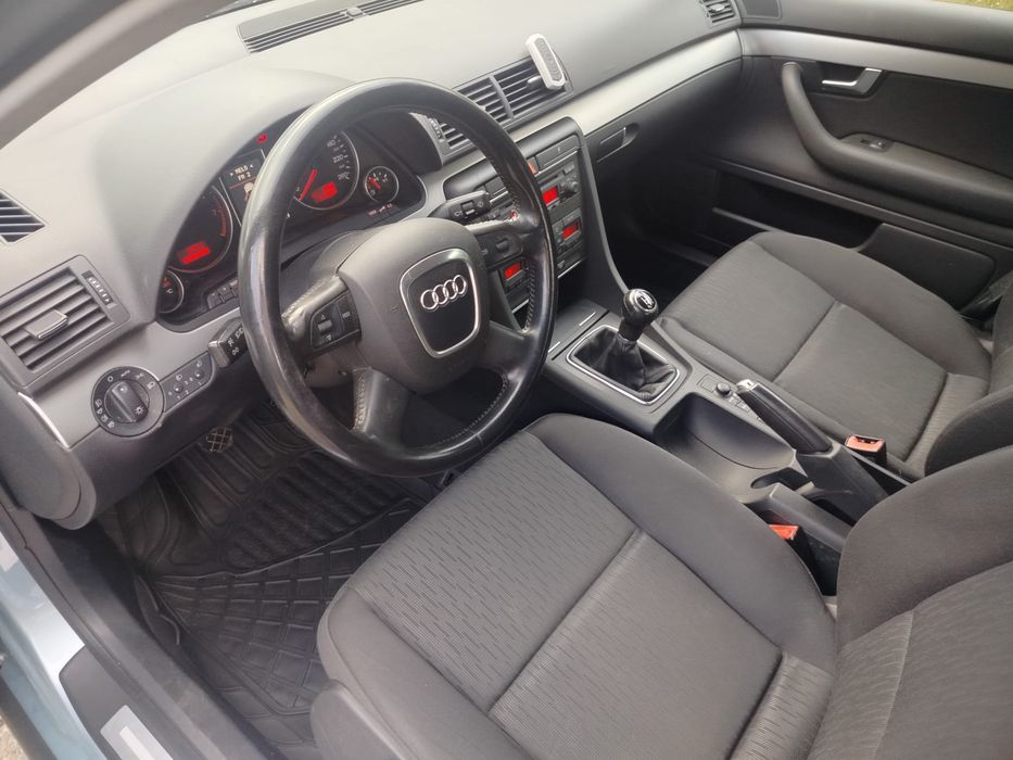Samochód Audi A4