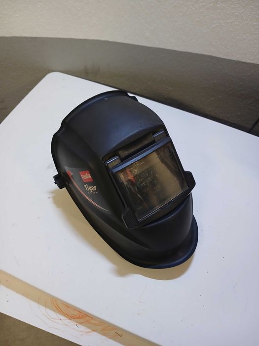 Máscara de Soldadura Telwin Tiger com Visor Basculante