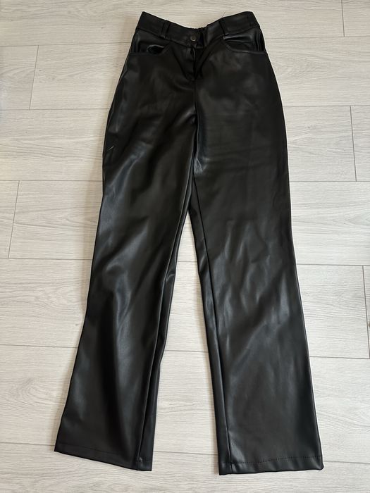 Трендові шкіряні штани