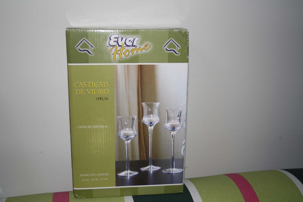 Castiçais de vidro novos