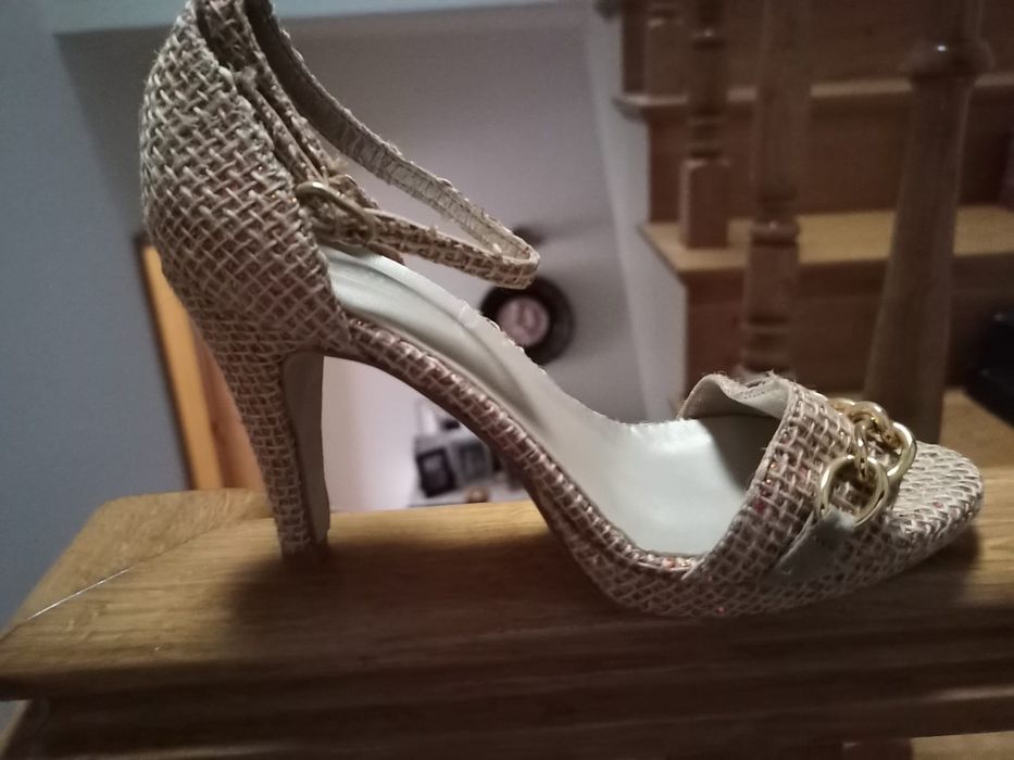 Sandália Nova n. 35