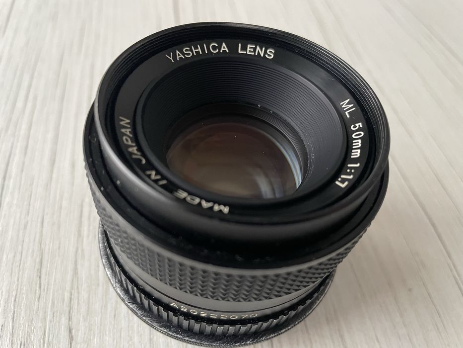 Продам об'єктив Yashica ML 50mm f1.7 байонет EF Canon