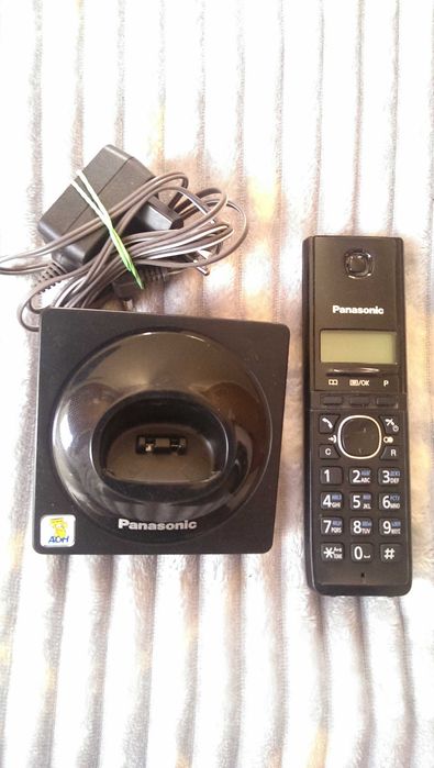 Стационарный радио телефон.