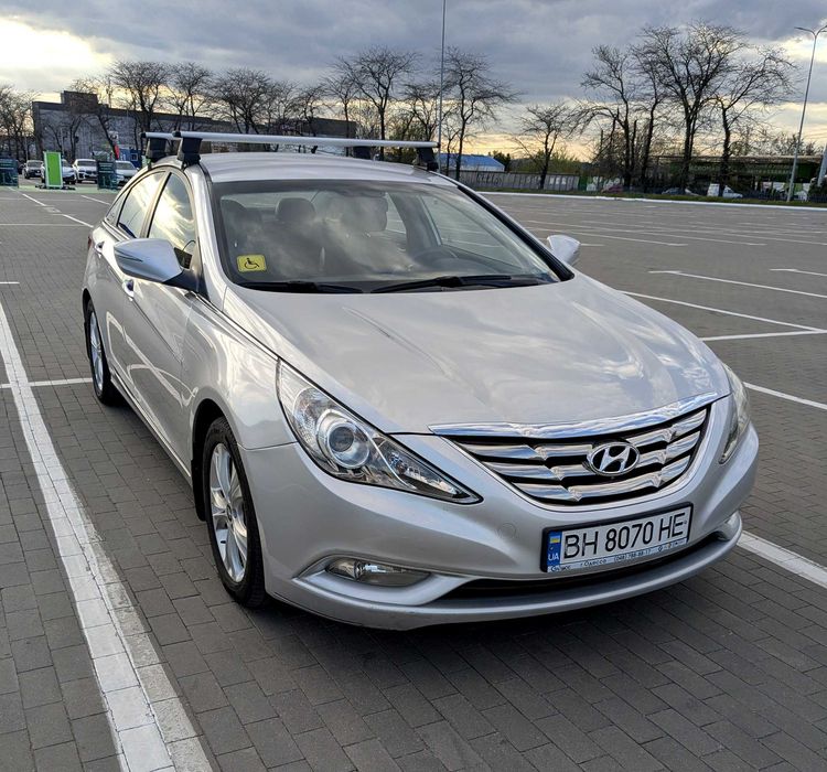 Hyundai Sonata 2010