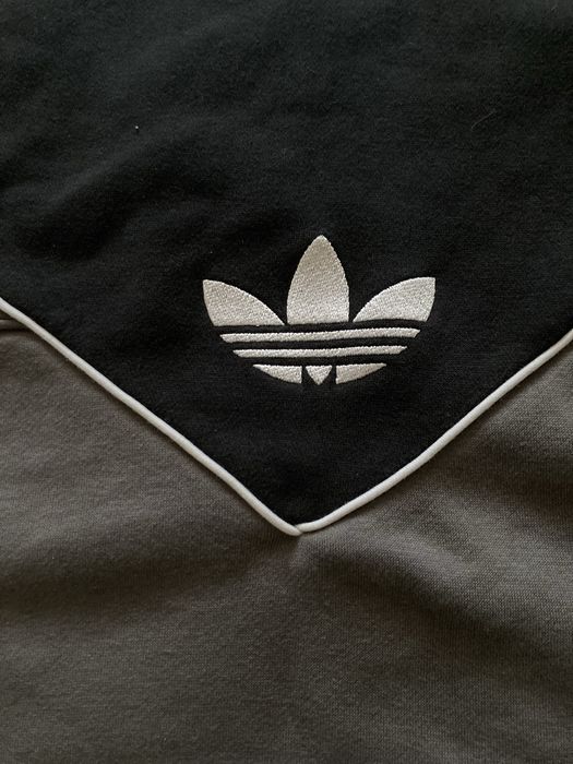 Світшот Adidas оригінал