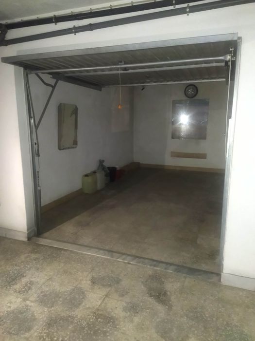 Garagem box, parqueamento, arrecadação, armazém, storage