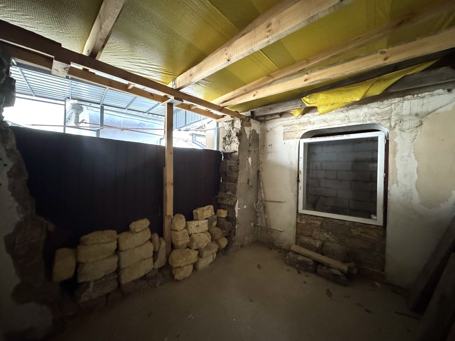 Продажа дома со своим двориком и гаражом возле Эко Маркета