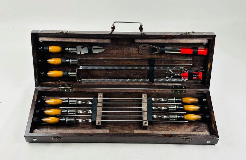 Подарочный набор шампуров в деревянном ящике009 для Барбекью BBQ