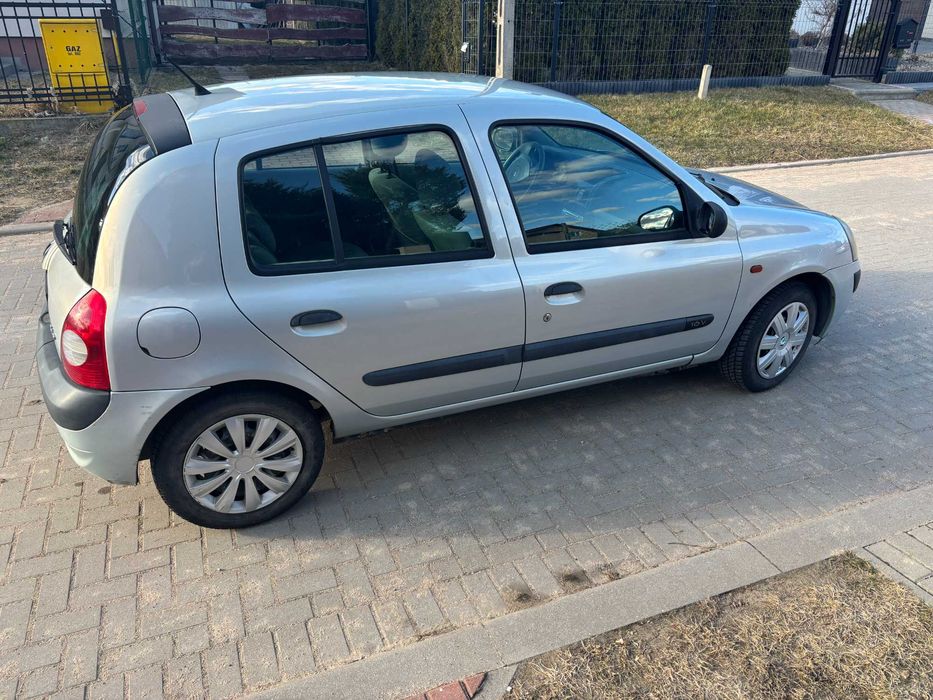Renault Clio 2002r.