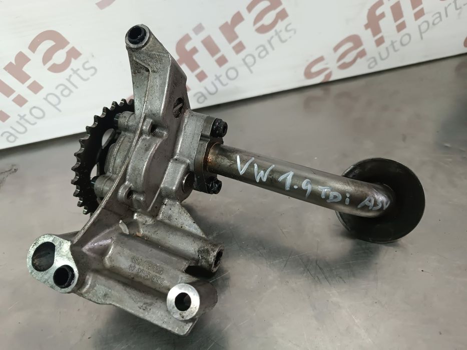 Bomba de Óleo AUDI A3 - 06A115105