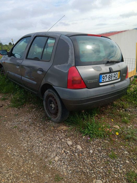 Renault clio 1.2 2001