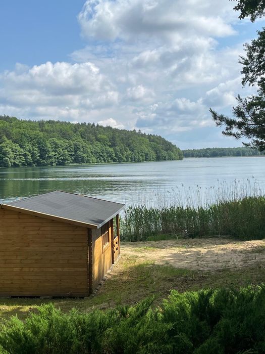 Domek nad jeziorem