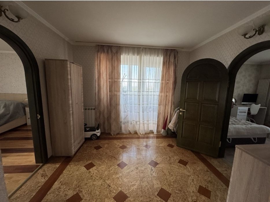 Продам 4х ком.квартиру на ул.Антановича ( Свердлова)