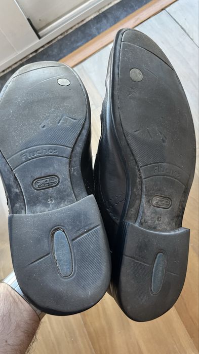 Sapatos sociais Fluchos em pele preta tamanho 43