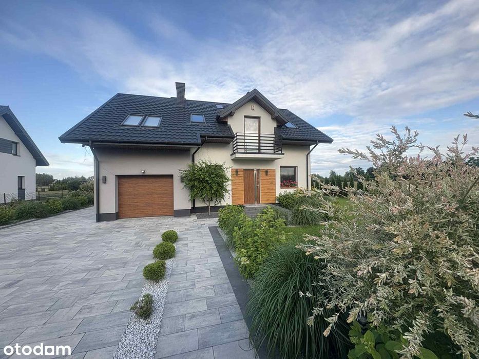 Dom gotowy do zamieszkania Bronisławy / Kąty