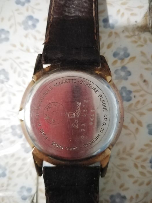 Vendo o relógio velho para homem