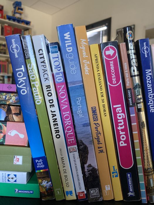 Livros viagem Barcelona, Dubai, Paris, Bangkok, Brazil