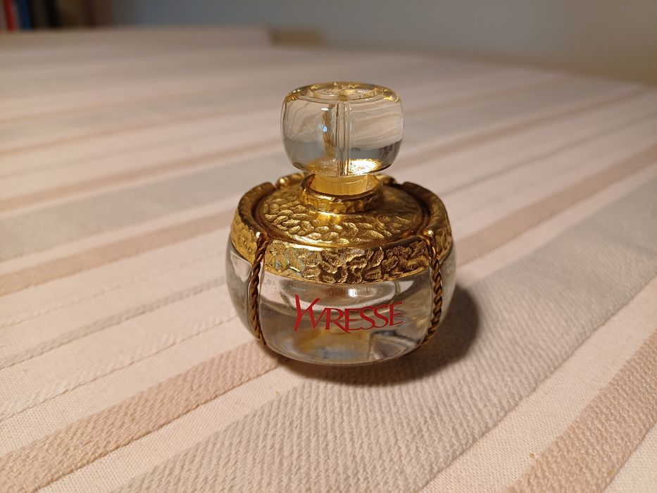Vários frascos de perfume vazios para colecção + Le Roy Soleil