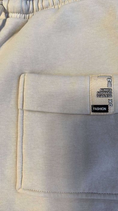 Продам теплые штаны на флисе для девочки