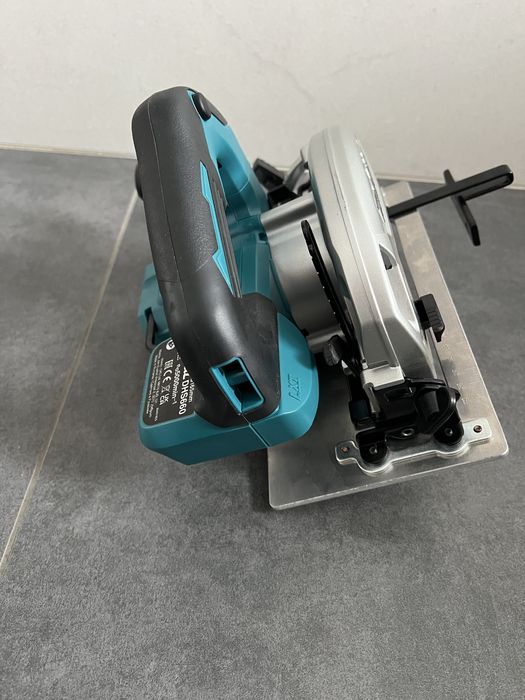 Безщіткова Акум.пила Makita DHS 660