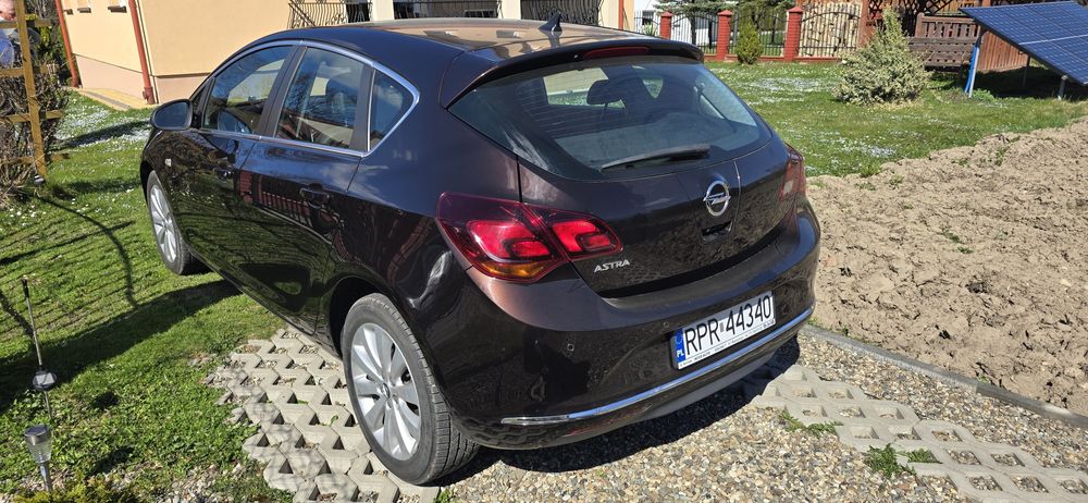 Opel Astra J 1.4 Turbo 125km