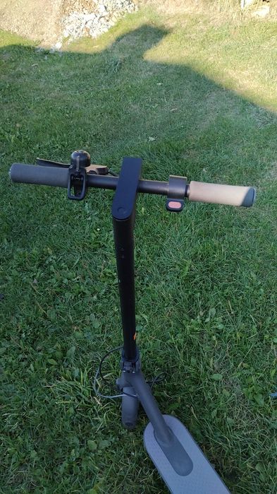 Xiaomi Mi Electric Scooter Essential