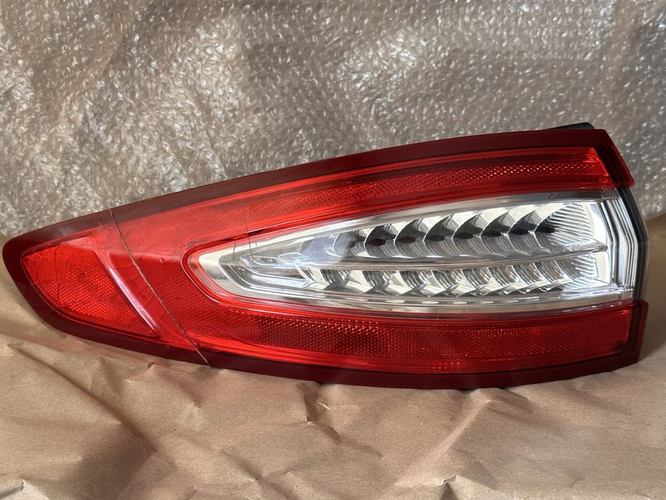 Ford Fusion USA задній ліхтар фонар