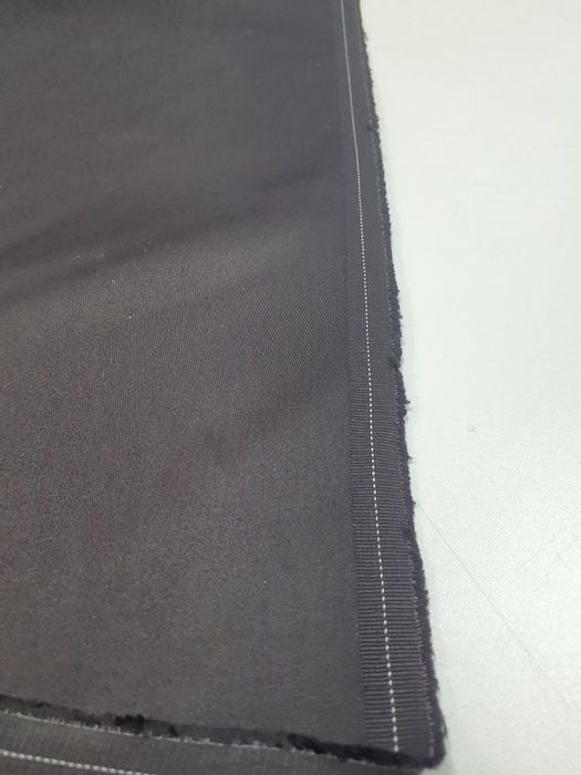 Tkanina brąz z elastanem szer.140 cm.