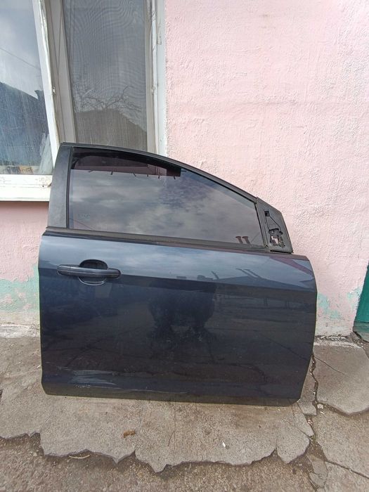 Двери Форд Фокус 2 Дверь Правая Передняя Ford Focus 2 Двері  Рестайлинг 2008-2011