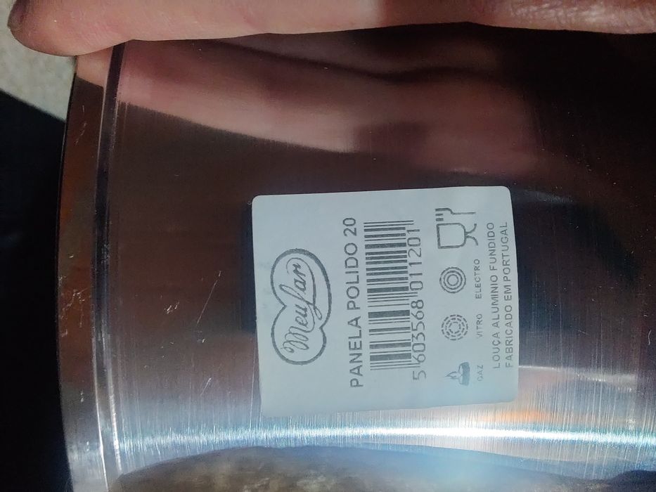 Conjunto de panelas e testos em alumínio fundido