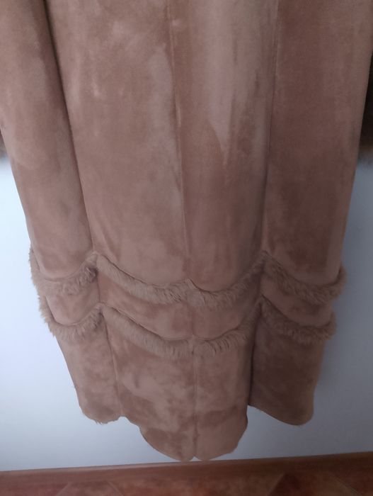 Kożuch damski camelowy