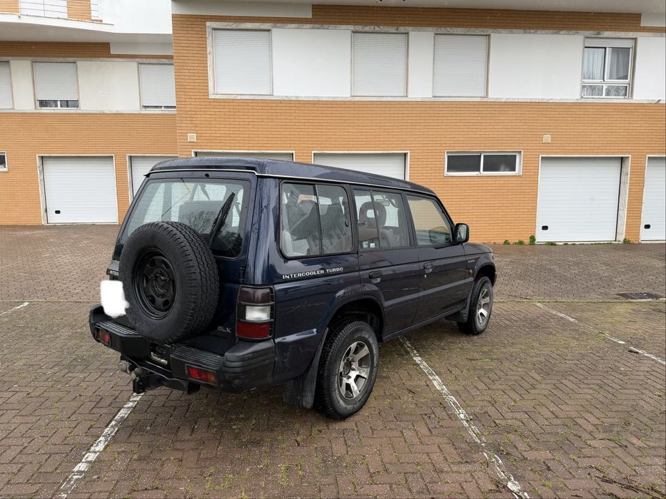 Mitsubishi  Pajero Longo 2.5 TD - 7 Lugares - 4x4 - Classe 1