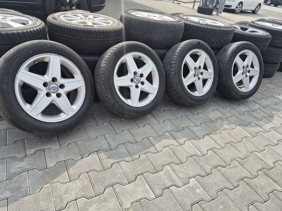 Продаж оригінальних дисків з резиною  5х108 R16
