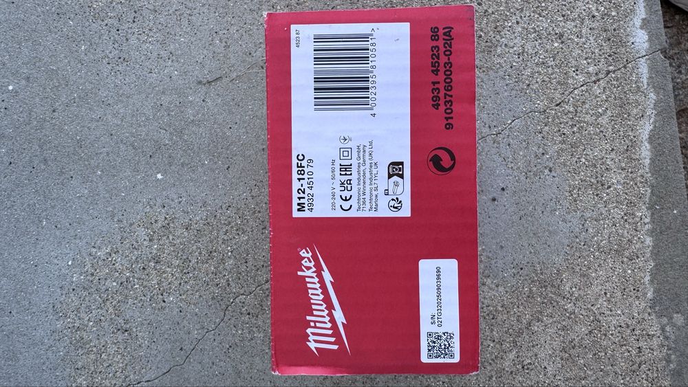 Carregador Milwaukee M12-18FC