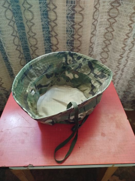 Продам мужские шлепки