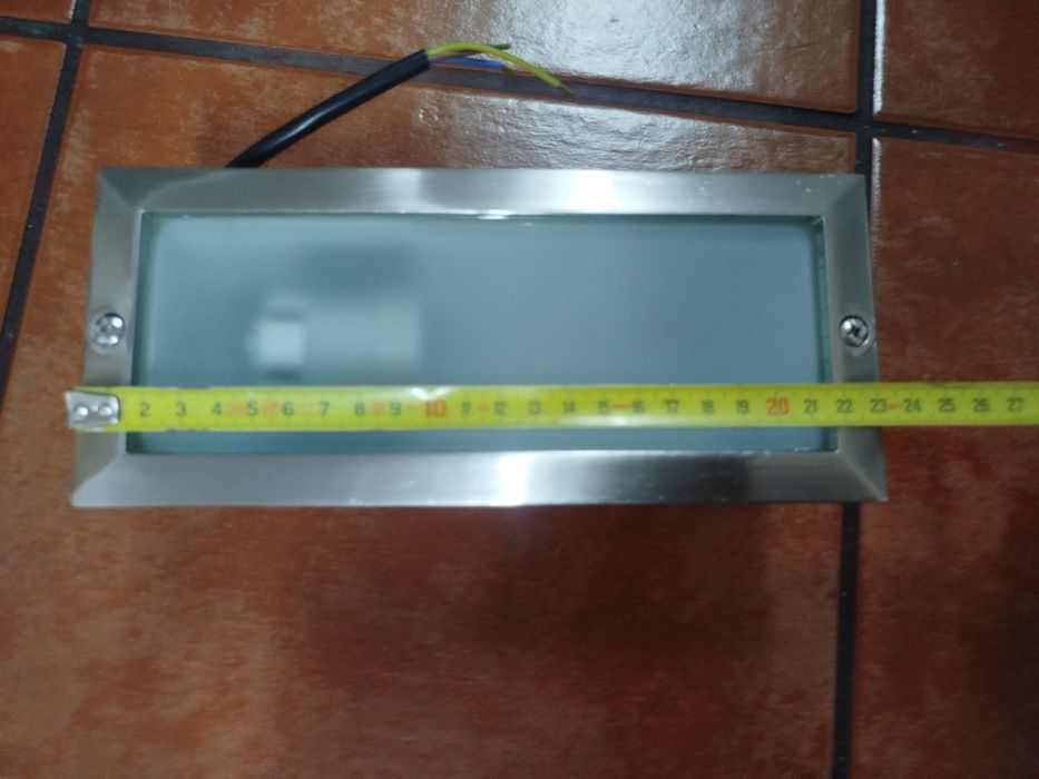 Outdoor Wall-mounted Projector64862704583555123