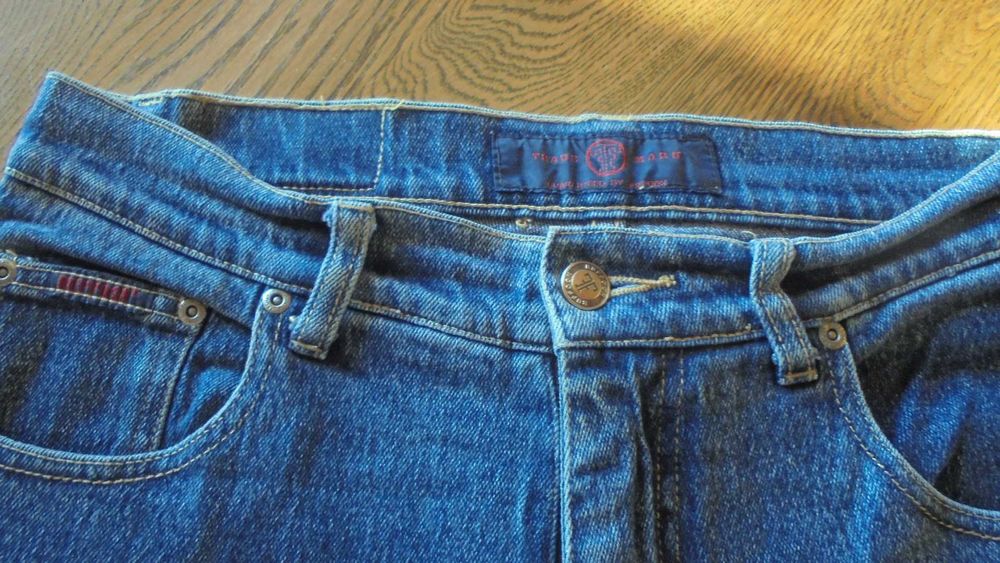 Spodnie jeansowe damskie wysoki stan Buffoon rozm 32