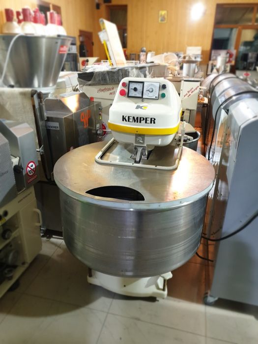 Тестомес Тістоміс для пекарни Kemper Sp125 из Германии