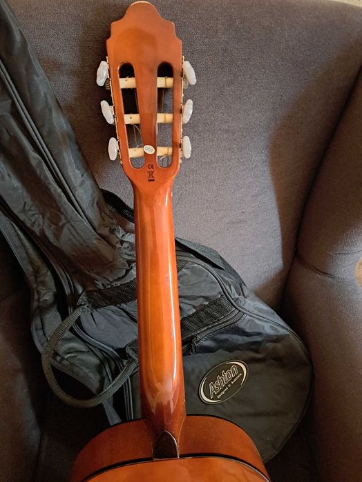 Guitarra Clássica Sevilla 1/2 para Criança + Estojo