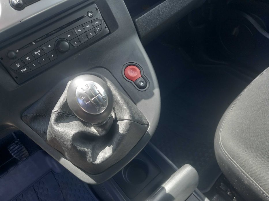 Продам Renault Kengo MAXI 2012
