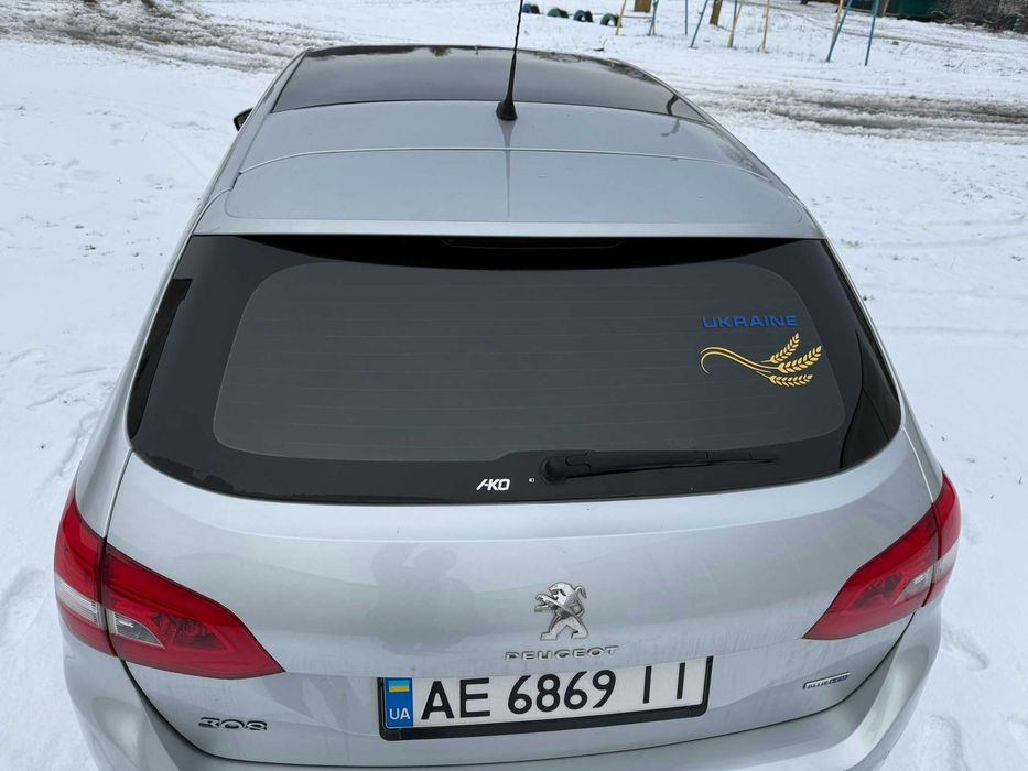 Peugeot Пежо 308 SW 2016