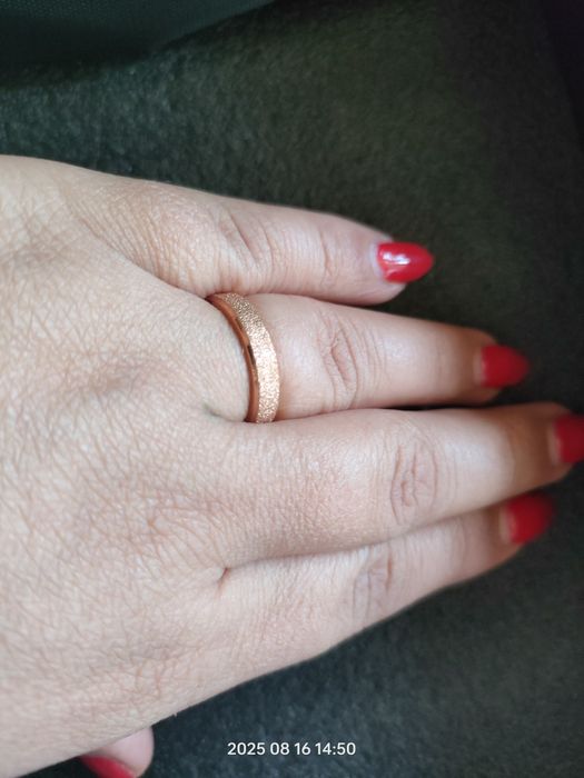 Каблучки з медичного сплаву