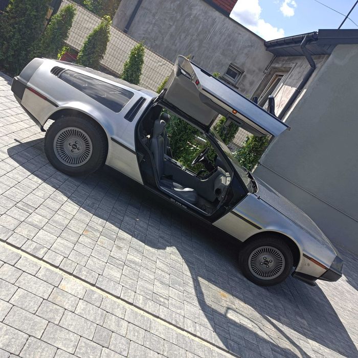 DMC 12 z 1981 roku,po rekonsrukcji