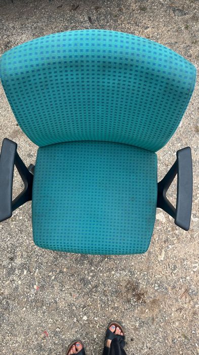 Cadeira de escritório azul