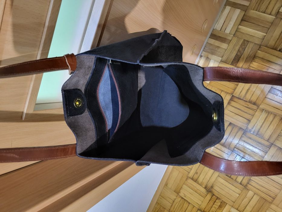 torebka czarna skórzana a4