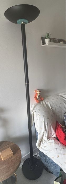 Candeeiro de pé para lampada em halogeneo