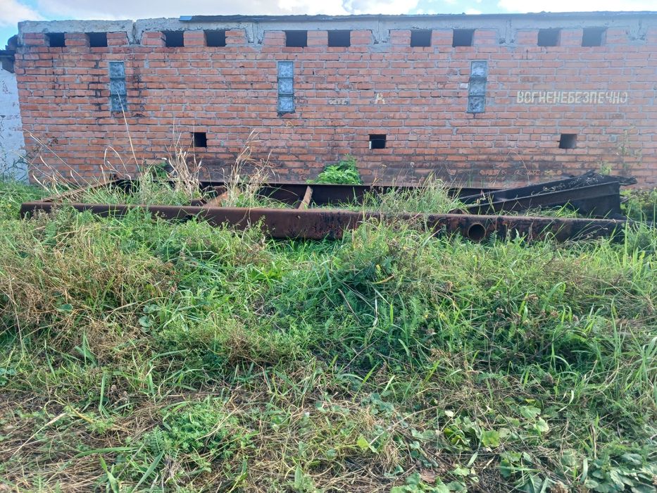 Продам раму і 2 платформи 2ПТС-4