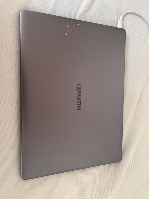 Huawei MateBook 13” Ryzen 7 – lekki, wydajny ultrabook
